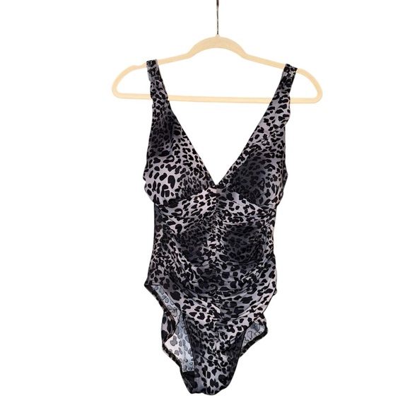 MIRACLESUIT Kitty Galore Leopard Print Black Gray One Piece Ruched Swimsuit 14 - Picture 4 of 15